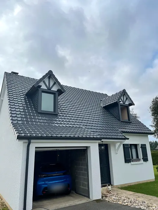 Même maison avec toiture anthracite